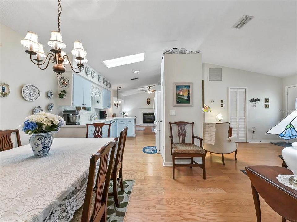 FORMAL DINING ROOM  HARDWOOD FLOORS