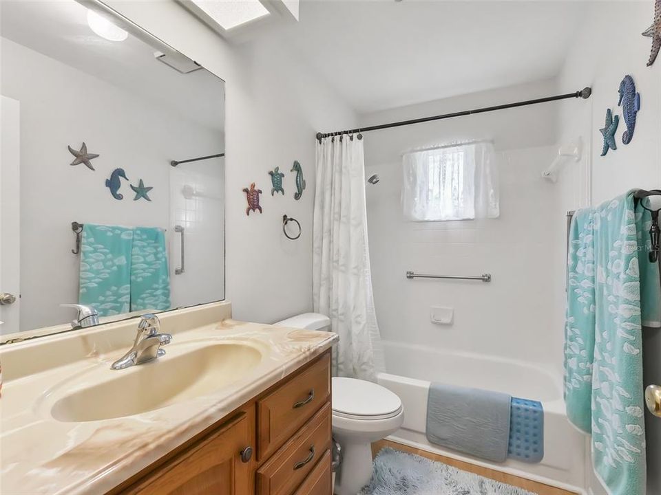 GUEST BATH WITH TUB/SHOWER