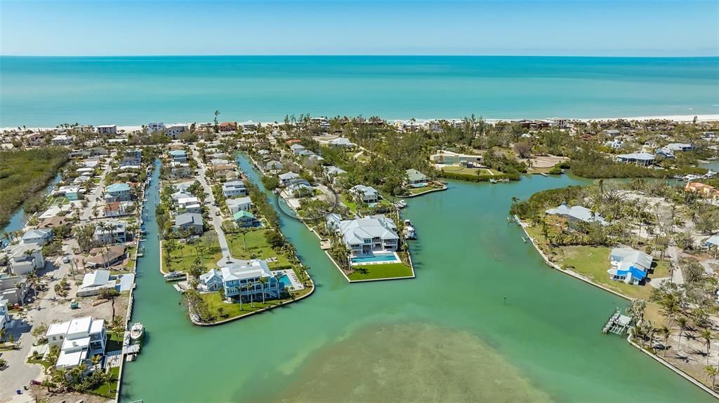 待售: $999,900 (0.23 acres)