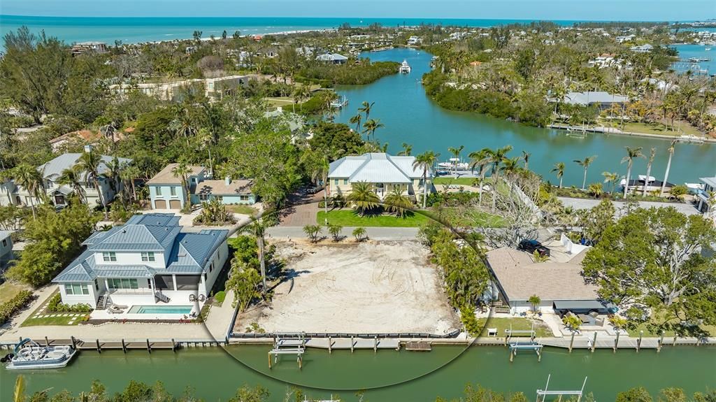 待售: $999,900 (0.23 acres)