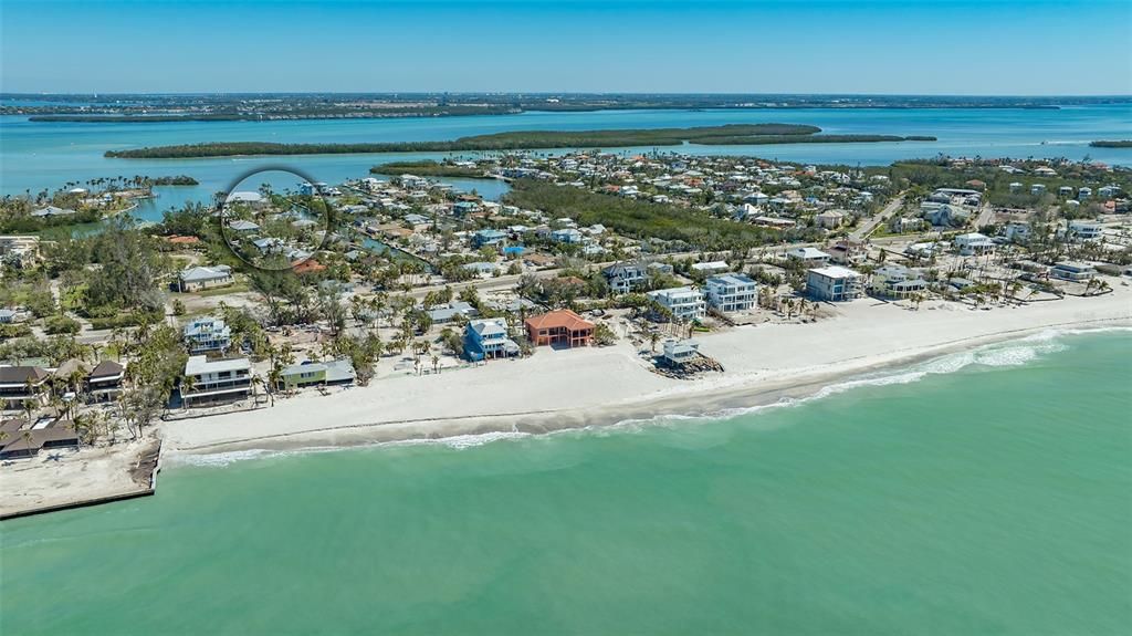 待售: $999,900 (0.23 acres)