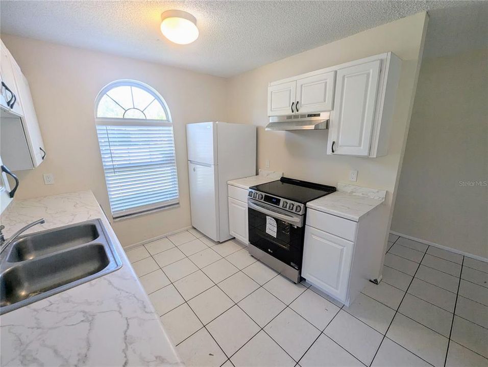 For Sale: $369,900 (3 beds, 2 baths, 1235 Square Feet)