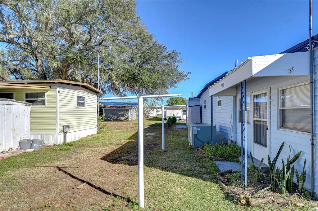 For Sale: $124,900 (2 beds, 2 baths, 960 Square Feet)