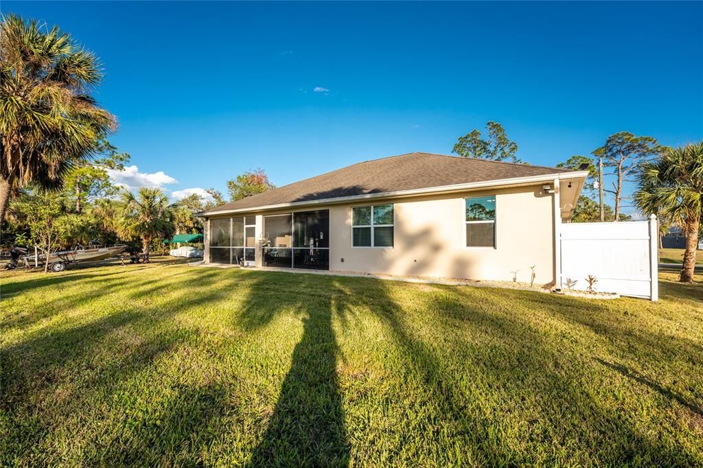 For Sale: $449,900 (3 beds, 2 baths, 1910 Square Feet)