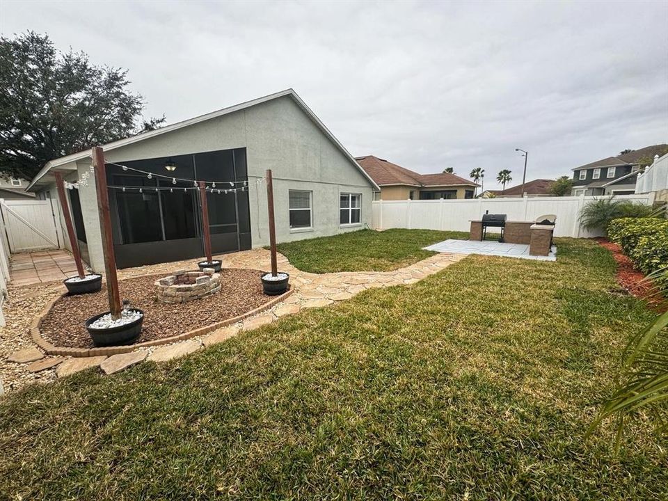 For Sale: $365,000 (3 beds, 2 baths, 1796 Square Feet)