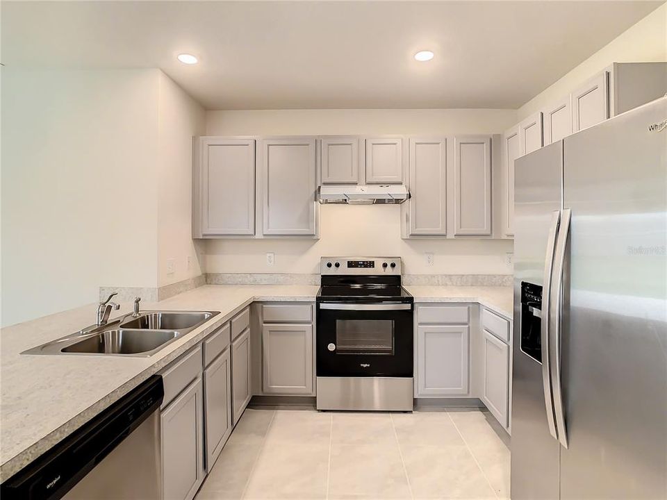 For Sale: $339,900 (3 beds, 2 baths, 1516 Square Feet)