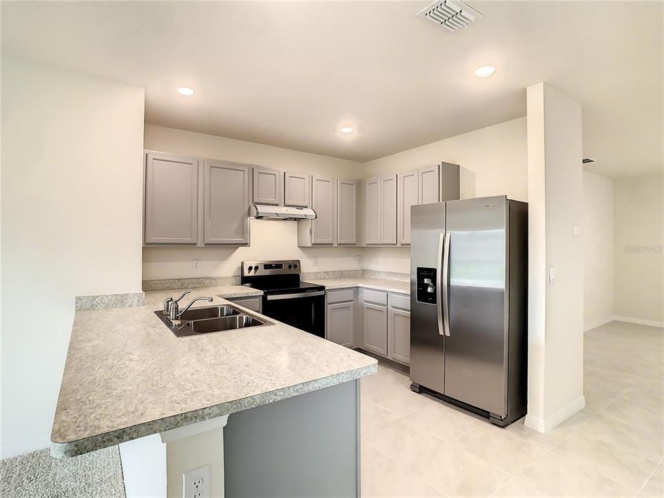 For Sale: $339,900 (3 beds, 2 baths, 1516 Square Feet)