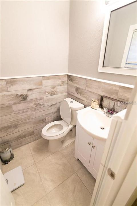 For Sale: $319,900 (3 beds, 2 baths, 1075 Square Feet)