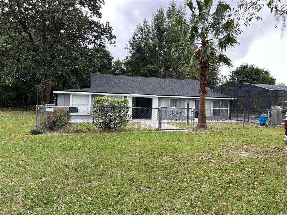 For Sale: $229,000 (3 beds, 1 baths, 1319 Square Feet)