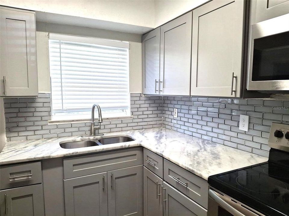 For Rent: $2,400 (4 beds, 3 baths, 1331 Square Feet)