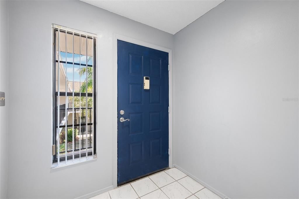 For Sale: $144,900 (2 beds, 2 baths, 1252 Square Feet)