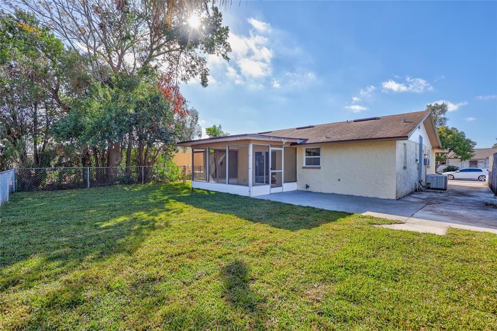 For Sale: $259,000 (3 beds, 2 baths, 1302 Square Feet)