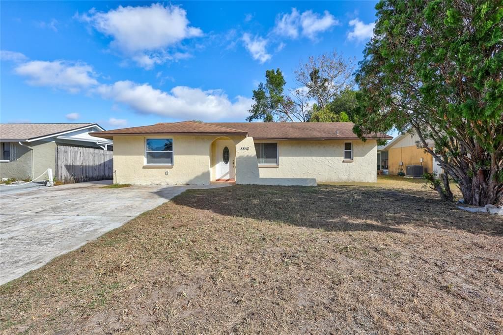 For Sale: $259,000 (3 beds, 2 baths, 1302 Square Feet)