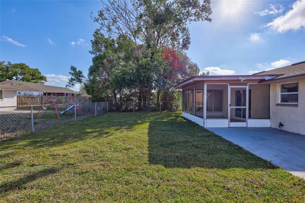 For Sale: $259,000 (3 beds, 2 baths, 1302 Square Feet)