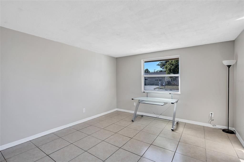 For Sale: $259,000 (3 beds, 2 baths, 1302 Square Feet)