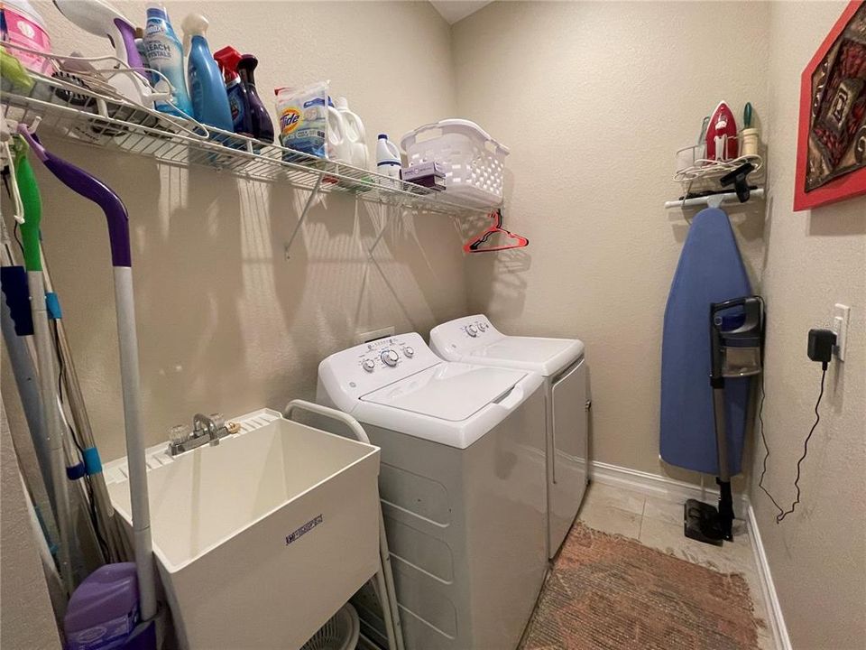 Laundry Room with utility sink