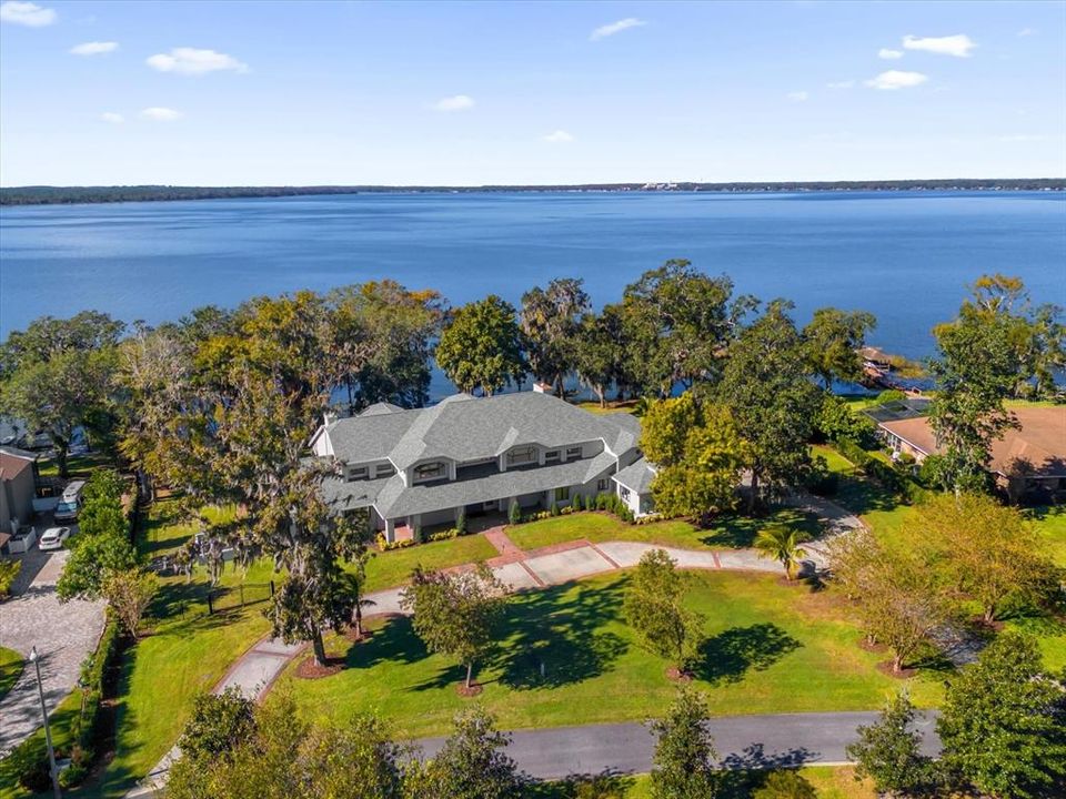 Front of house - Lake Dora in view