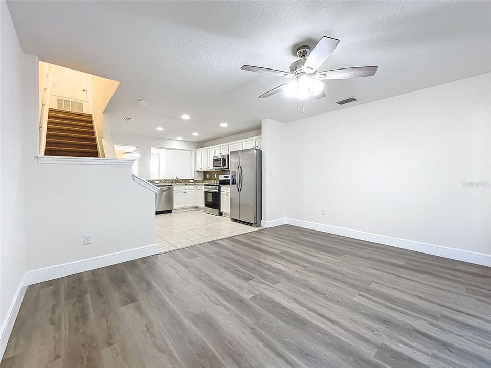 For Sale: $265,000 (2 beds, 1 baths, 1252 Square Feet)