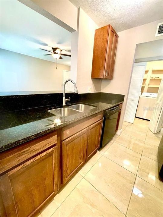 For Sale: $176,000 (1 beds, 1 baths, 754 Square Feet)