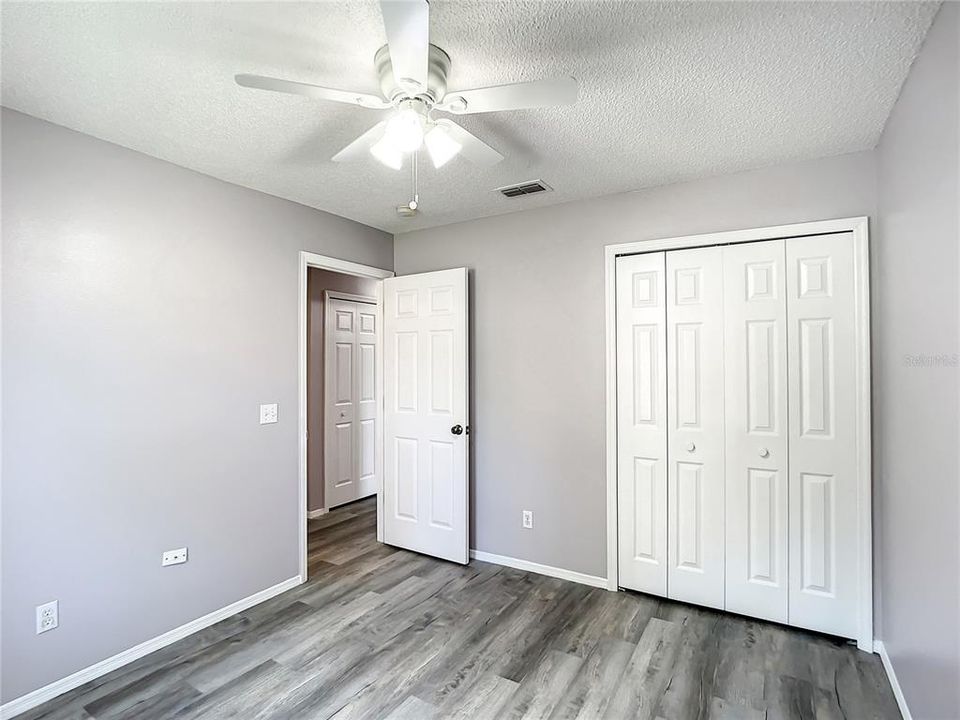 3rd bedroom 2nd angle