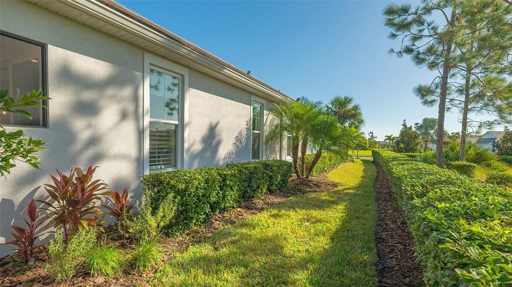 For Sale: $1,095,000 (2 beds, 2 baths, 2281 Square Feet)