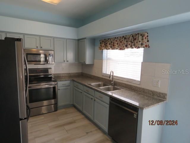 For Sale: $450,000 (4 beds, 2 baths, 2364 Square Feet)