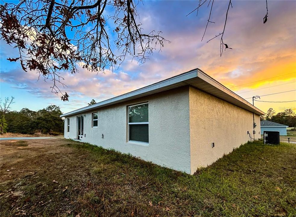 For Sale: $249,900 (3 beds, 2 baths, 1400 Square Feet)