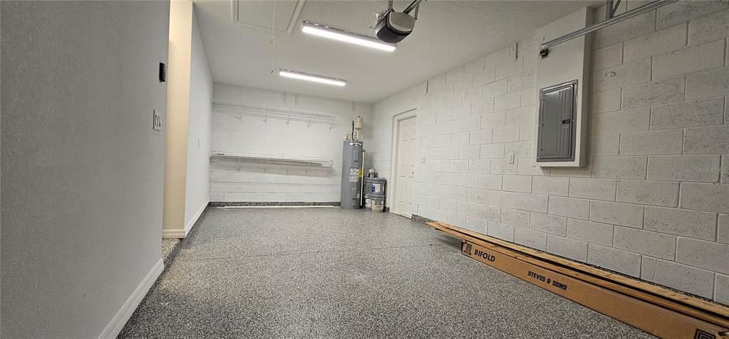 Под контрактом: $224,900 (3 спален, 2 ванн, 1161 Квадратных фут)