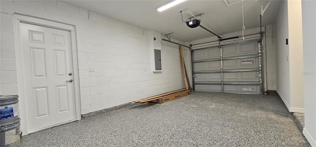 Под контрактом: $224,900 (3 спален, 2 ванн, 1161 Квадратных фут)