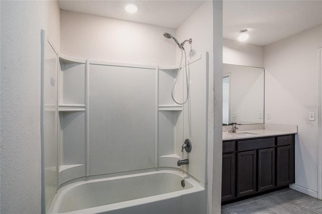 Bathroom Tub/Shower Combo