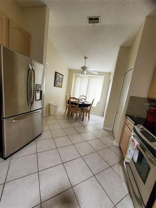 Kitchen Dining area