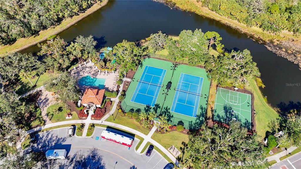 Gated Turtle Rock w/ clubhouse, heated pool, tennis, pickleball, trails and more.