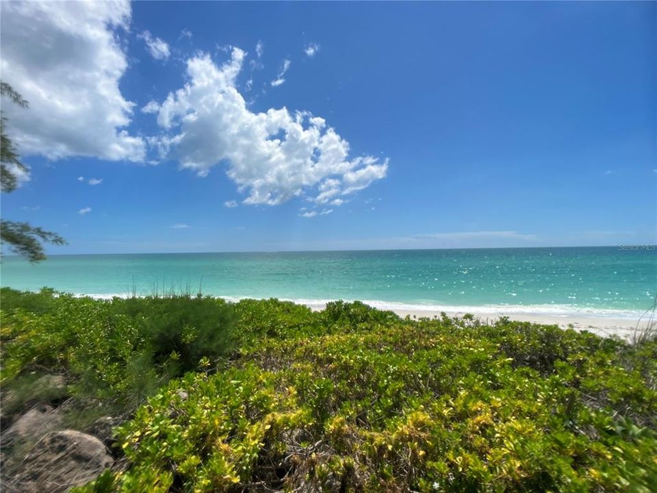 Exotic Casey Key and its aquamarine waters.