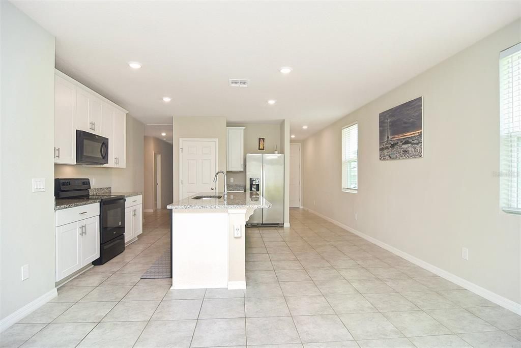 For Sale: $375,000 (4 beds, 2 baths, 1688 Square Feet)