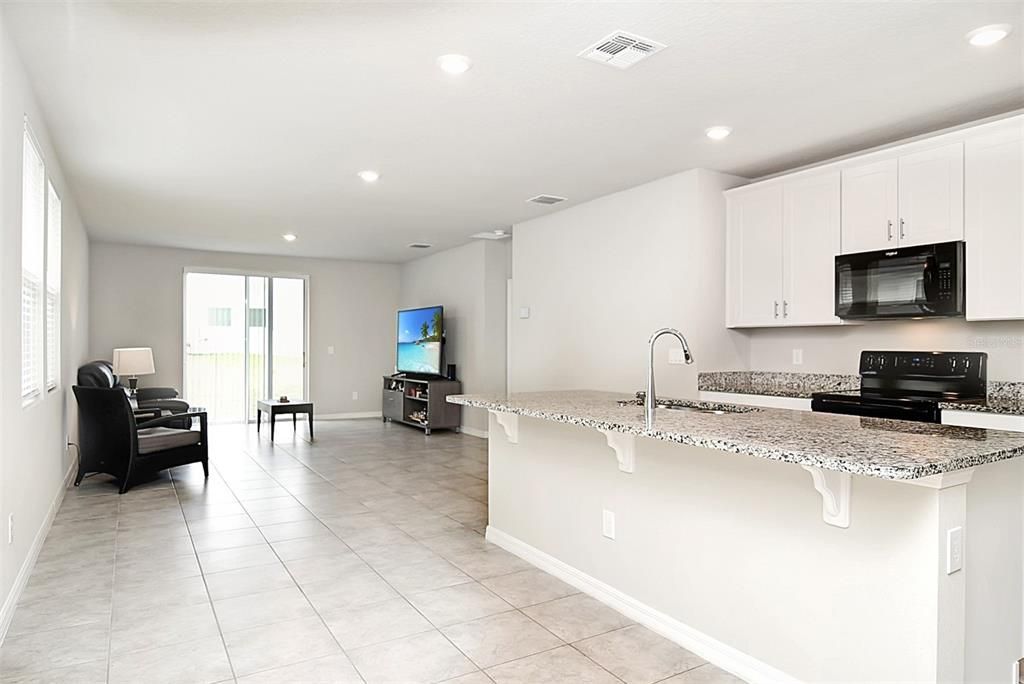 For Sale: $375,000 (4 beds, 2 baths, 1688 Square Feet)