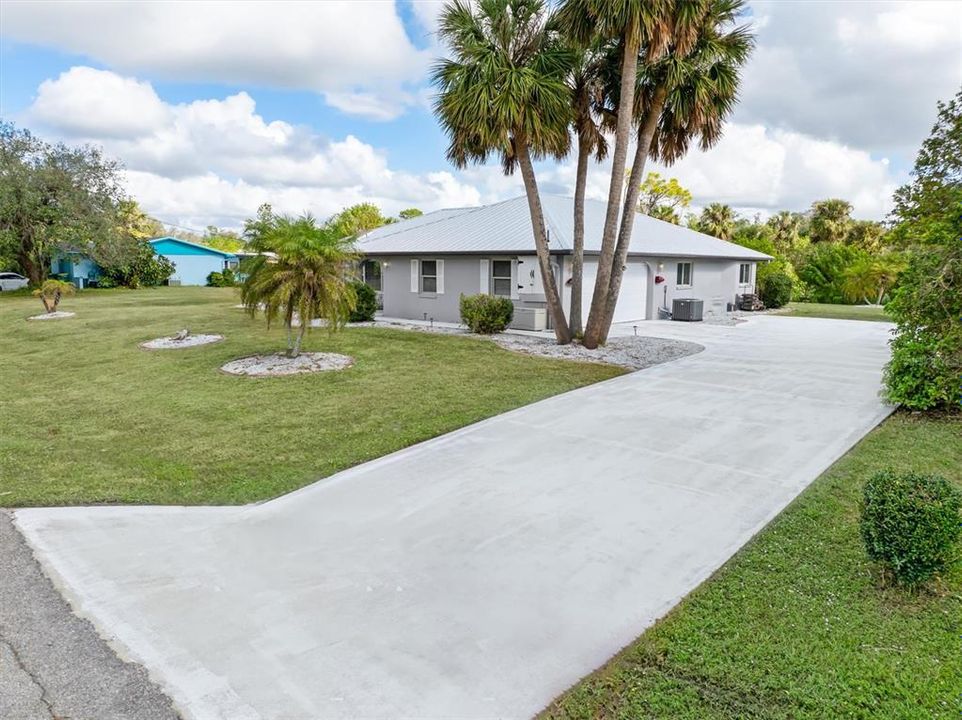 For Sale: $495,000 (3 beds, 3 baths, 2149 Square Feet)