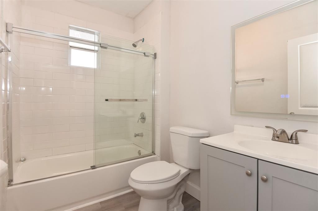 For Sale: $375,000 (3 beds, 2 baths, 2214 Square Feet)