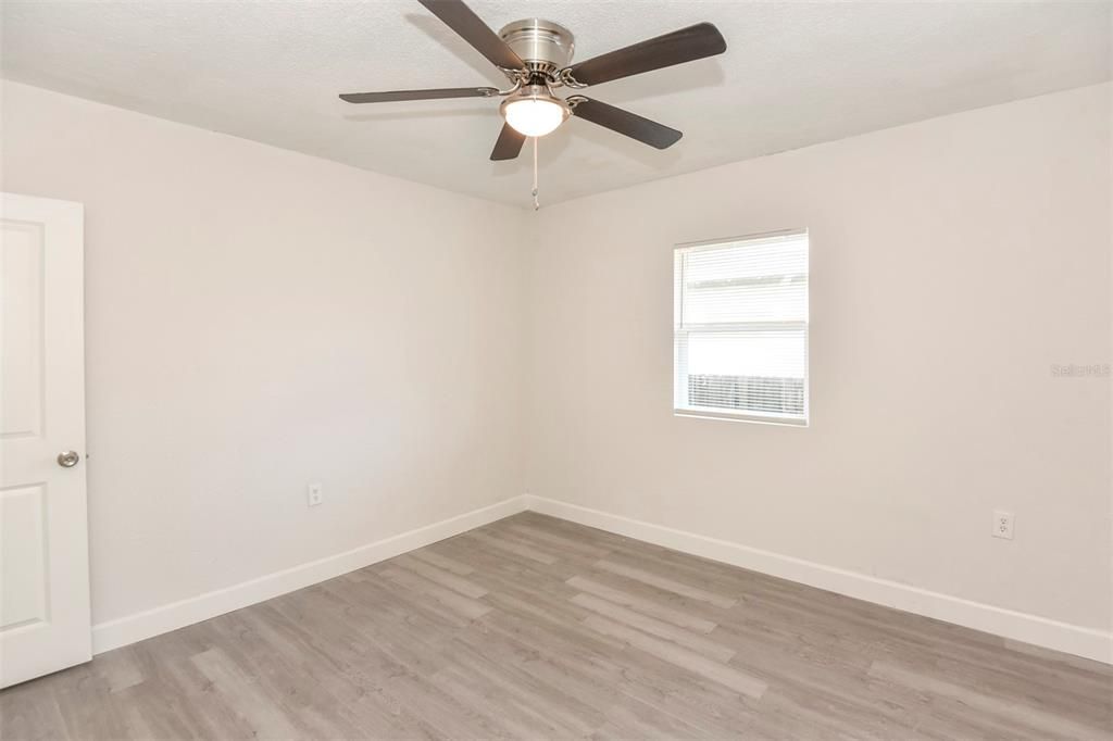 For Sale: $375,000 (3 beds, 2 baths, 2214 Square Feet)