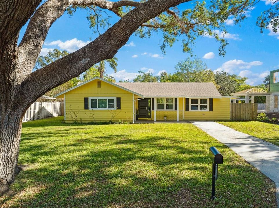 For Sale: $525,000 (3 beds, 2 baths, 1603 Square Feet)