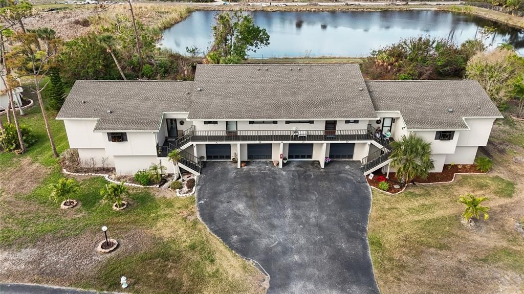 THIS UNIT FEATURES A RELAXING WATER VIEW