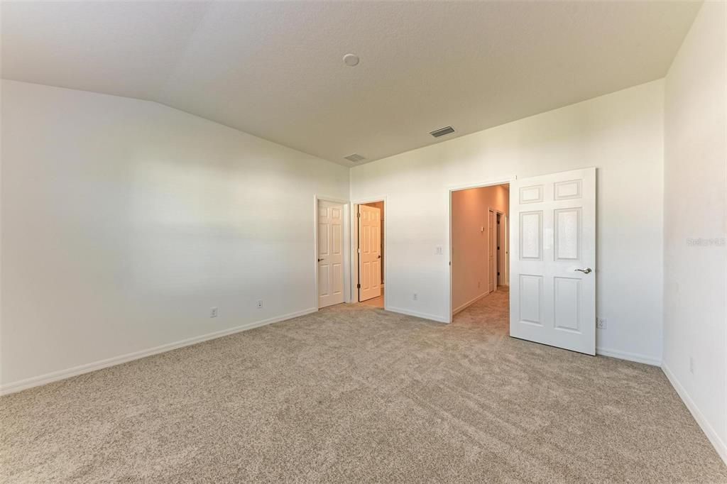 For Rent: $3,000 (3 beds, 2 baths, 1637 Square Feet)