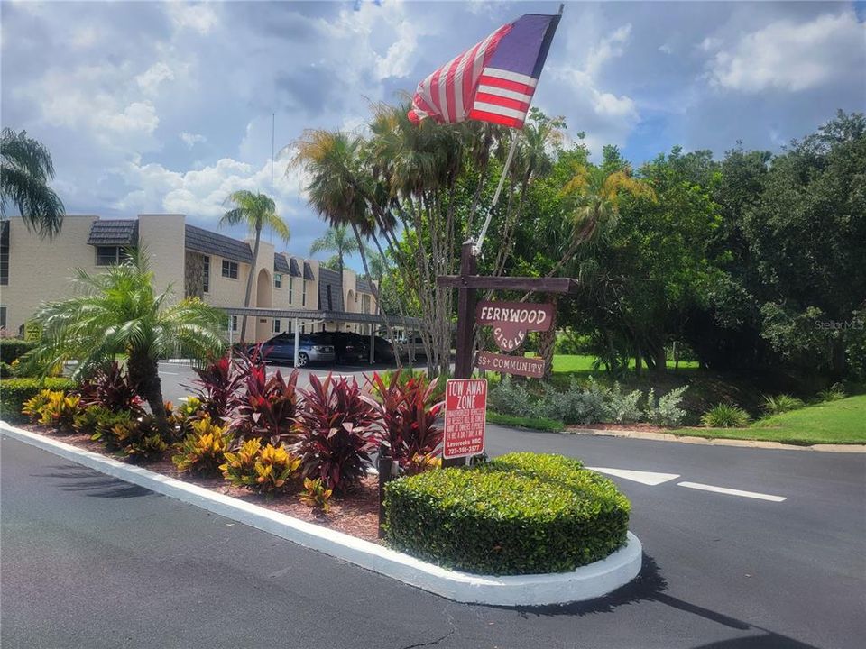 Entrance into Fernwood Circle