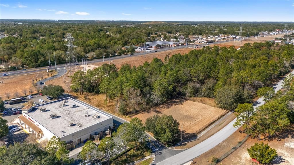 На продажу: $1,100,000 (6.00 acres)