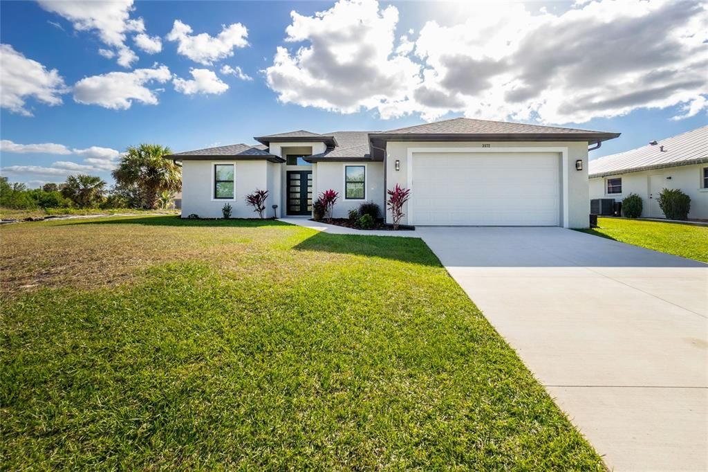 For Sale: $674,900 (3 beds, 2 baths, 1724 Square Feet)