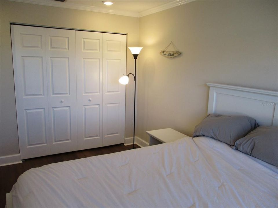 For Sale: $345,000 (2 beds, 2 baths, 1150 Square Feet)