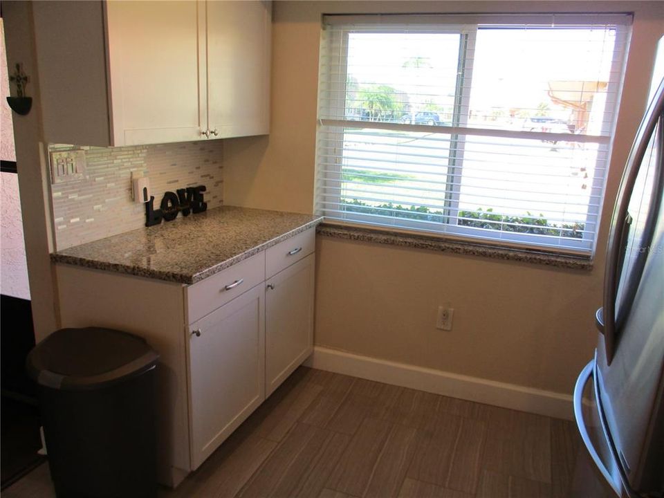 For Sale: $345,000 (2 beds, 2 baths, 1150 Square Feet)