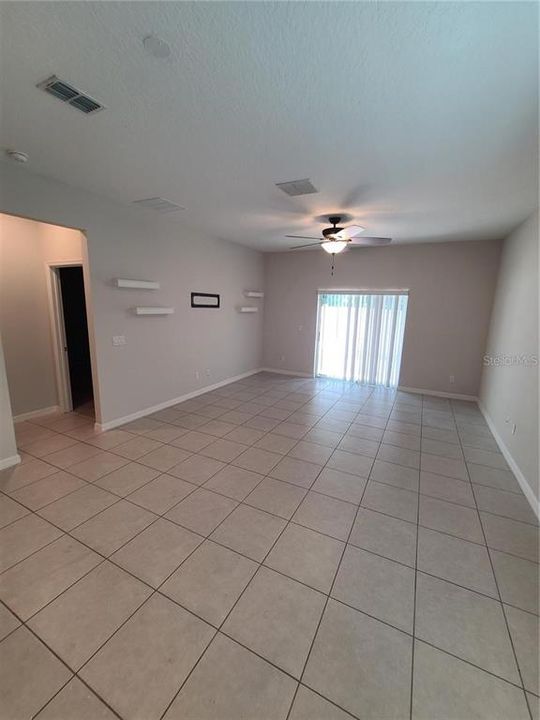 For Rent: $2,300 (3 beds, 2 baths, 1590 Square Feet)