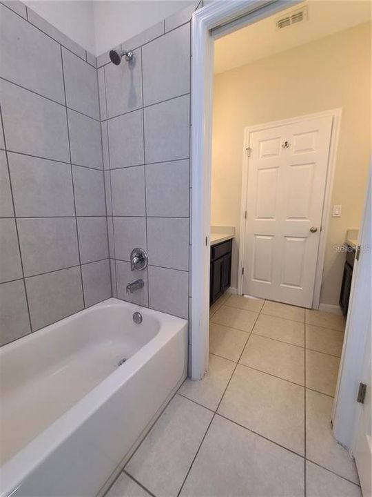 For Rent: $2,300 (3 beds, 2 baths, 1590 Square Feet)