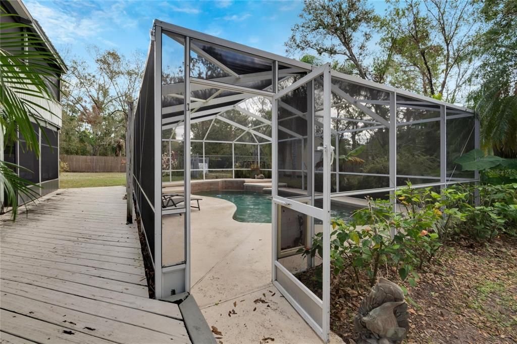 Screened Pool Access