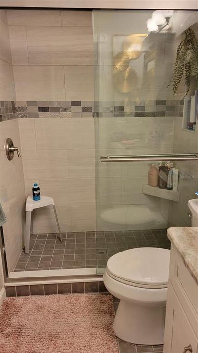 For Rent: $3,500 (2 beds, 2 baths, 1050 Square Feet)